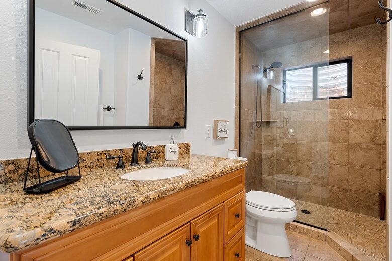 Red Rock Escape with Private Pool - St. George, Utah