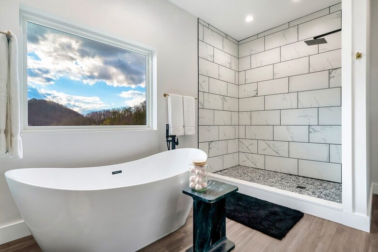 Modern Sevierville Escape | Mountain Views & Multi-Level Living - Sevierville, Tennessee