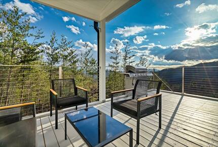 Modern Sevierville Escape | Mountain Views & Multi-Level Living - Sevierville, Tennessee