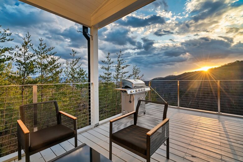 Modern Sevierville Escape | Mountain Views & Multi-Level Living - Sevierville, Tennessee