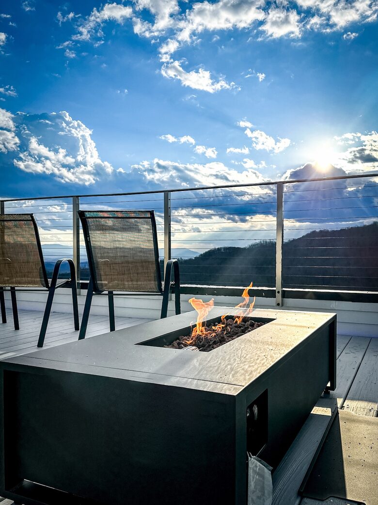 Modern Sevierville Escape | Mountain Views & Multi-Level Living - Sevierville, Tennessee