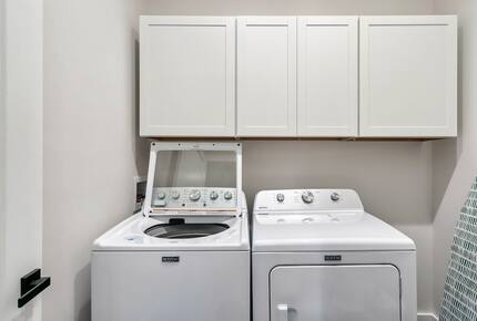 Modern Sevierville Escape | Mountain Views & Multi-Level Living - Sevierville, Tennessee