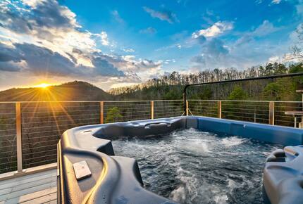 Modern Sevierville Escape | Mountain Views & Multi-Level Living - Sevierville, Tennessee