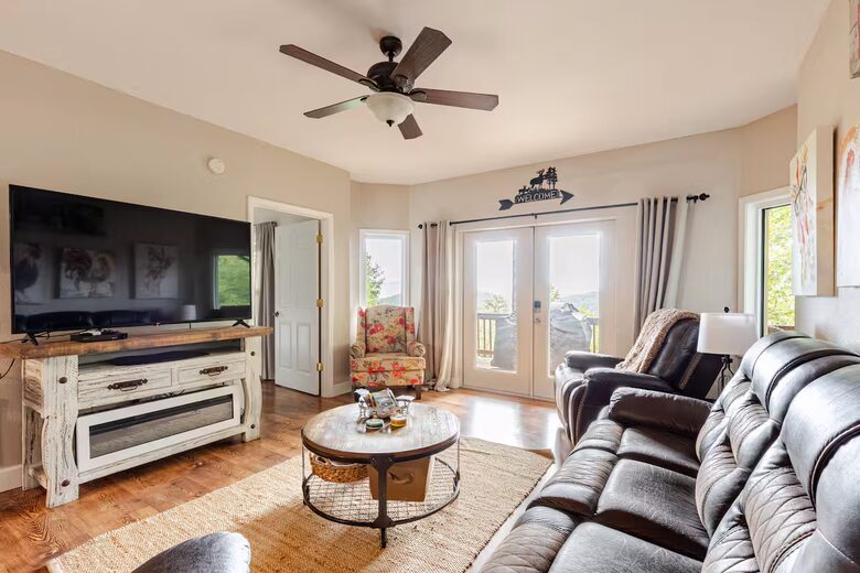 Spacious North Carolina Escape with Hot Tub & Fire Pit - Franklin, North Carolina