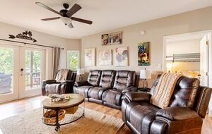 Spacious North Carolina Escape with Hot Tub & Fire Pit - Franklin, North Carolina