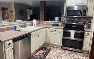 Spacious North Carolina Escape with Hot Tub & Fire Pit - Franklin, North Carolina