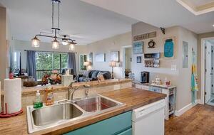 Spacious North Carolina Escape with Hot Tub & Fire Pit - Franklin, North Carolina