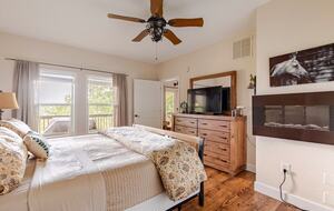 Spacious North Carolina Escape with Hot Tub & Fire Pit - Franklin, North Carolina