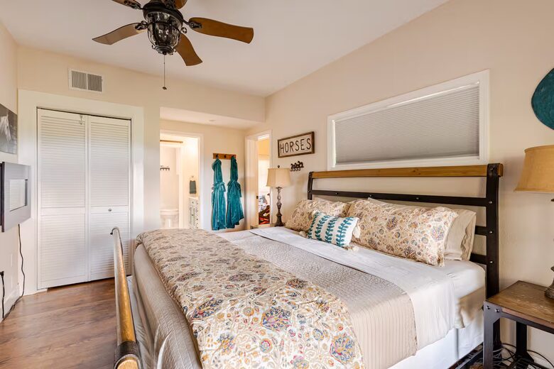 Spacious North Carolina Escape with Hot Tub & Fire Pit - Franklin, North Carolina