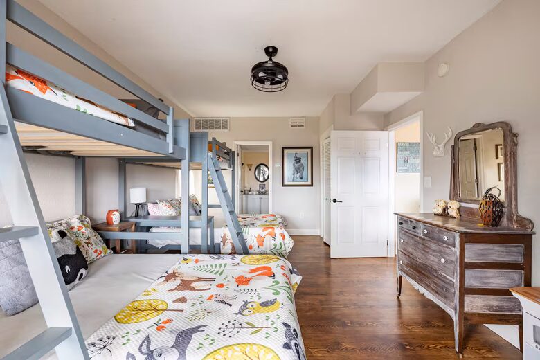 Spacious North Carolina Escape with Hot Tub & Fire Pit - Franklin, North Carolina