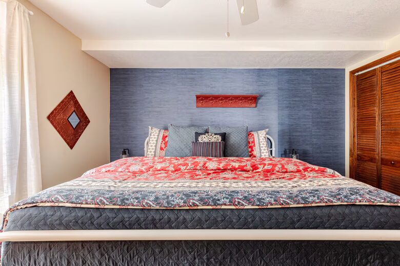 Spacious North Carolina Escape with Hot Tub & Fire Pit - Franklin, North Carolina