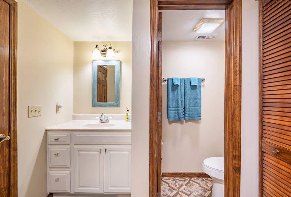 Spacious North Carolina Escape with Hot Tub & Fire Pit - Franklin, North Carolina