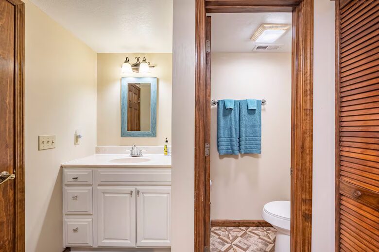 Spacious North Carolina Escape with Hot Tub & Fire Pit - Franklin, North Carolina