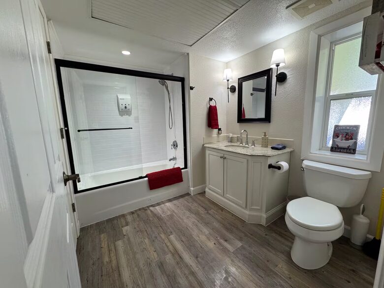 Spacious North Carolina Escape with Hot Tub & Fire Pit - Franklin, North Carolina