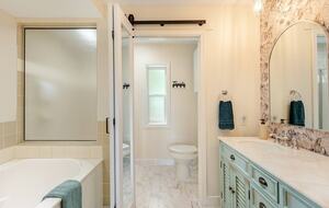 Spacious North Carolina Escape with Hot Tub & Fire Pit - Franklin, North Carolina