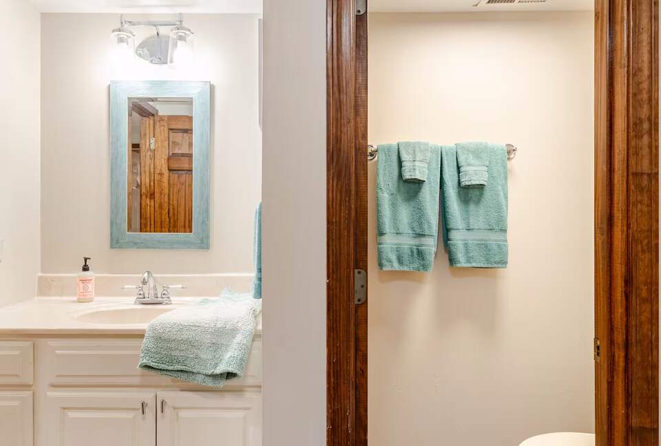 Spacious North Carolina Escape with Hot Tub & Fire Pit - Franklin, North Carolina