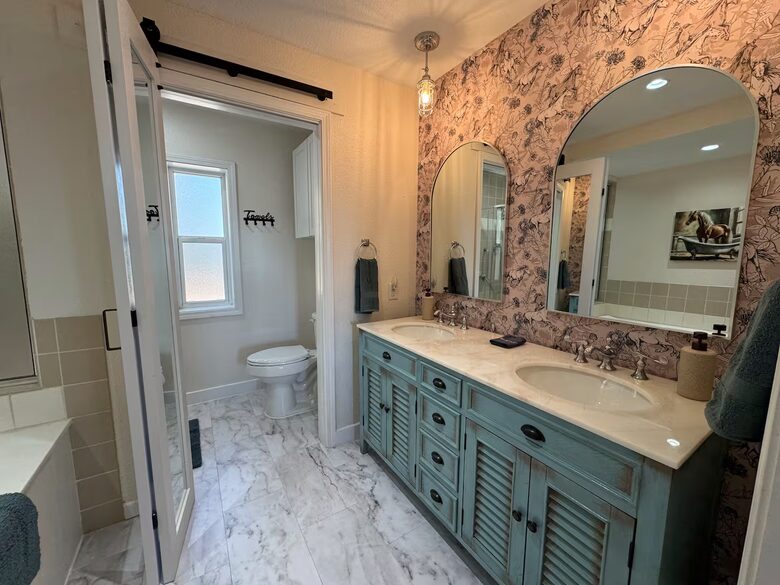 Spacious North Carolina Escape with Hot Tub & Fire Pit - Franklin, North Carolina