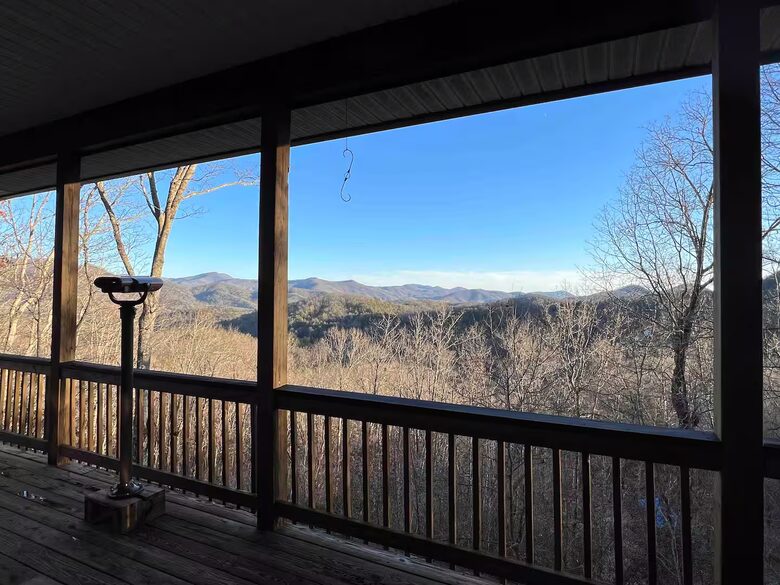Spacious North Carolina Escape with Hot Tub & Fire Pit - Franklin, North Carolina