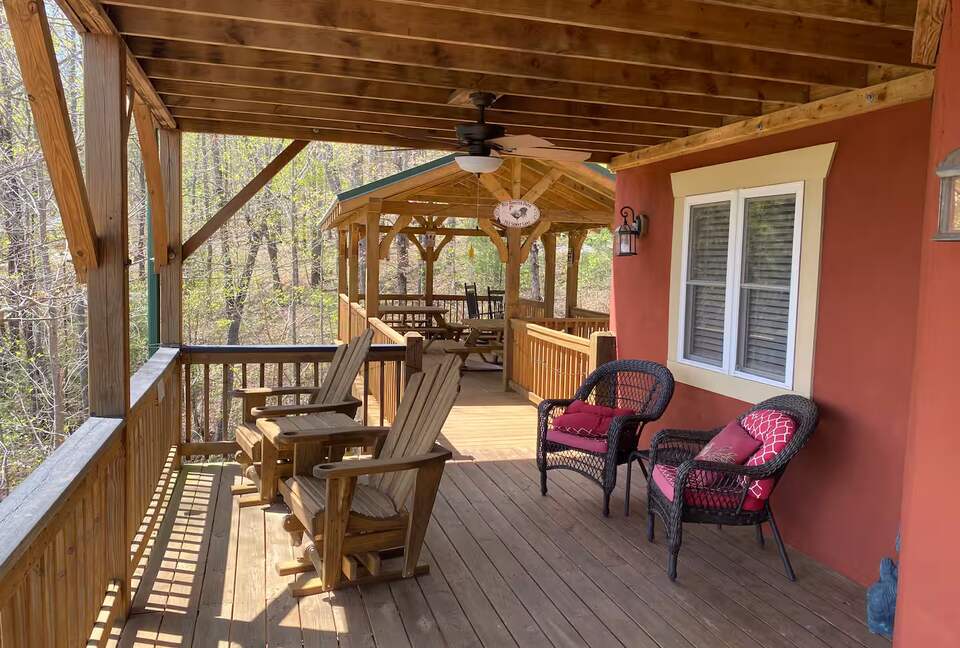 Spacious North Carolina Escape with Hot Tub & Fire Pit - Franklin, North Carolina