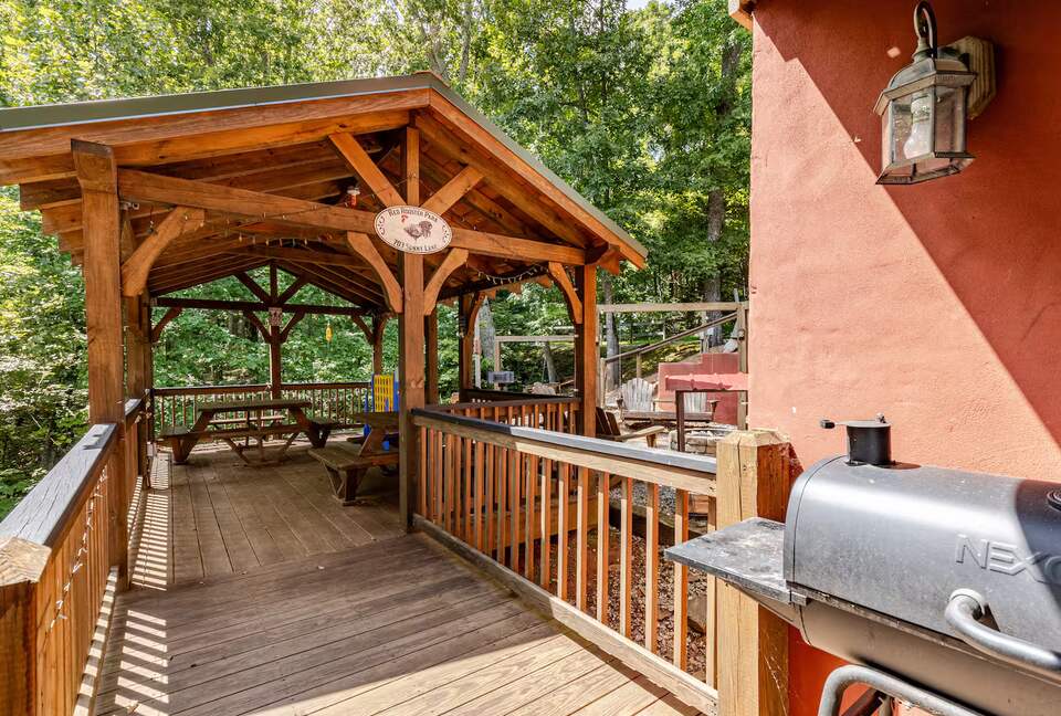 Spacious North Carolina Escape with Hot Tub & Fire Pit - Franklin, North Carolina