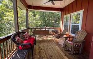 Spacious North Carolina Escape with Hot Tub & Fire Pit - Franklin, North Carolina