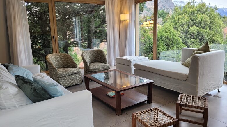 Elegant Mountain Home with Breathtaking Patagonian Views - Bariloche, Argentina