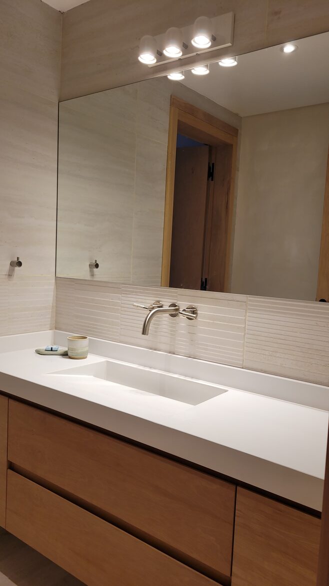 Elegant Mountain Home with Breathtaking Patagonian Views - Bariloche, Argentina