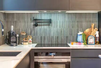 Modern Gold Coast Getaway | Alfresco Living near Tallebudgera Creek - Gold Coast, Australia