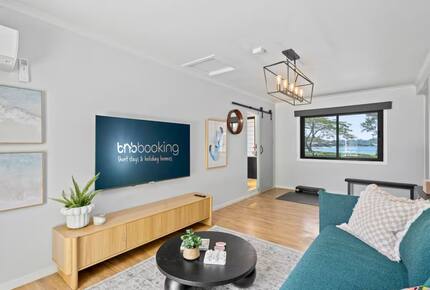 Modern Gold Coast Getaway | Alfresco Living near Tallebudgera Creek - Gold Coast, Australia