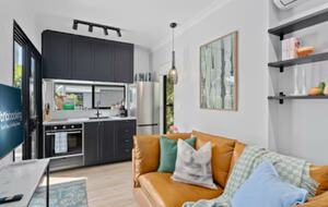 Modern Gold Coast Getaway | Alfresco Living near Tallebudgera Creek - Gold Coast, Australia