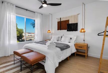 Stylish Desert Escape Minutes from the Las Vegas Strip - North Las Vegas, Nevada