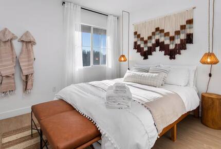 Stylish Desert Escape Minutes from the Las Vegas Strip - North Las Vegas, Nevada