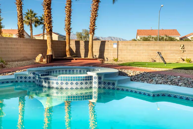 Stylish Desert Escape Minutes from the Las Vegas Strip - North Las Vegas, Nevada