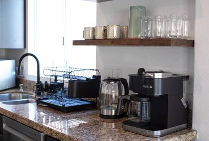 Stylish Desert Escape Minutes from the Las Vegas Strip - North Las Vegas, Nevada