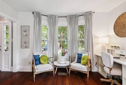 Mid City Baton Rouge Retreat with Carriage House - Baton Rouge, Louisiana