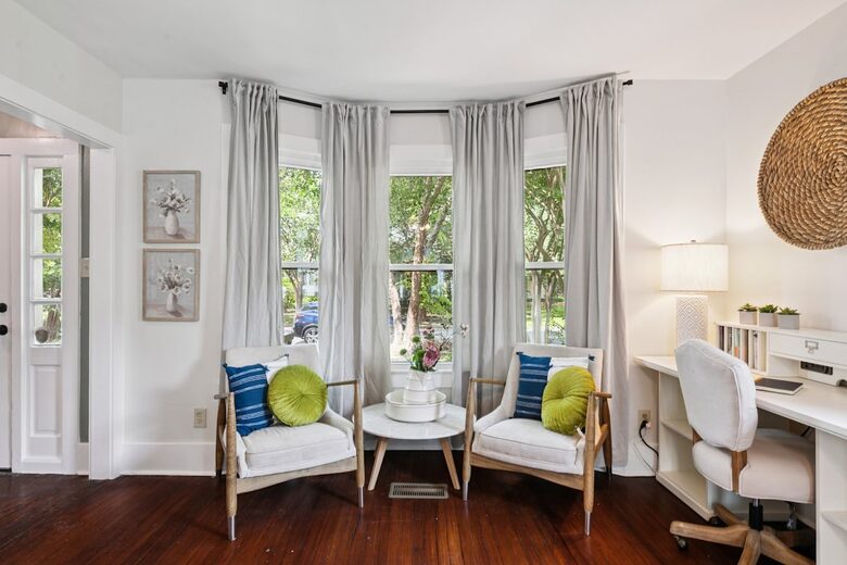 Mid City Baton Rouge Retreat with Carriage House - Baton Rouge, Louisiana
