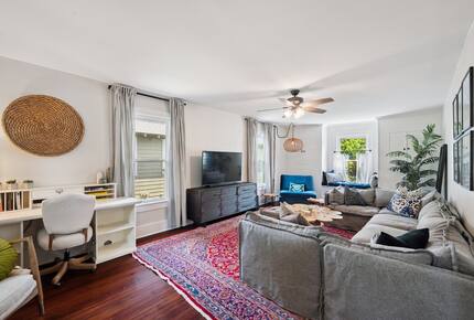 Mid City Baton Rouge Retreat with Carriage House - Baton Rouge, Louisiana