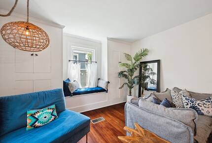 Mid City Baton Rouge Retreat with Carriage House - Baton Rouge, Louisiana