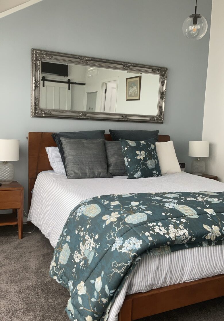 Modernist Gem with Ocean Views and Private Beach Access - Ōakura, New Zealand