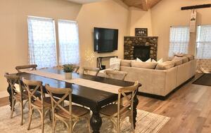 Modern Truckee Home near Skiing, Lakes & Downtown - Truckee, California