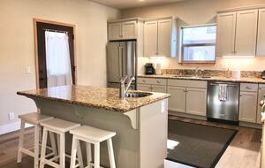 Modern Truckee Home near Skiing, Lakes & Downtown - Truckee, California