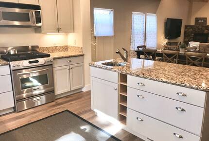 Modern Truckee Home near Skiing, Lakes & Downtown - Truckee, California