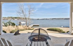 Elegant Cuscowilla Lakefront Home with Panoramic Views - Eatonton, Georgia