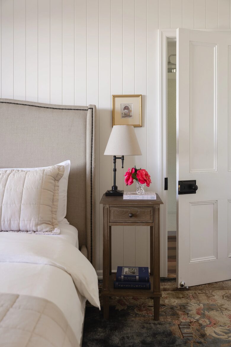 Restored 1916 Cottage Offering Serenity and Timeless Beauty - Montville, Australia