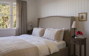 Restored 1916 Cottage Offering Serenity and Timeless Beauty - Montville, Australia