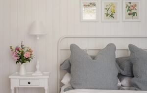 Restored 1916 Cottage Offering Serenity and Timeless Beauty - Montville, Australia