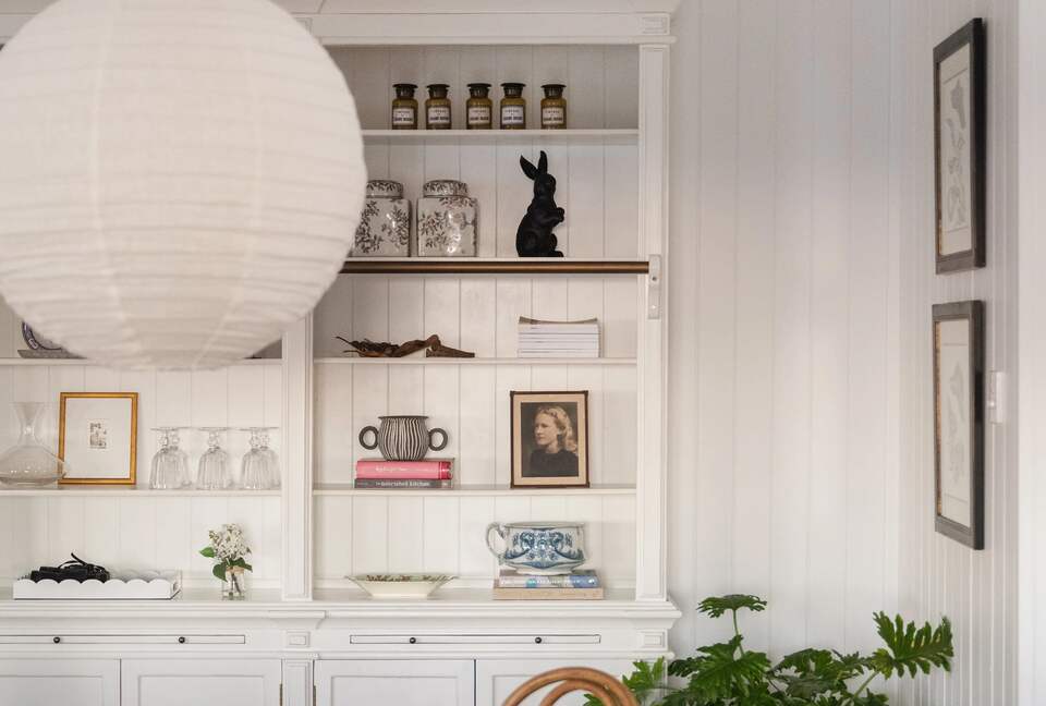 Restored 1916 Cottage Offering Serenity and Timeless Beauty - Montville, Australia