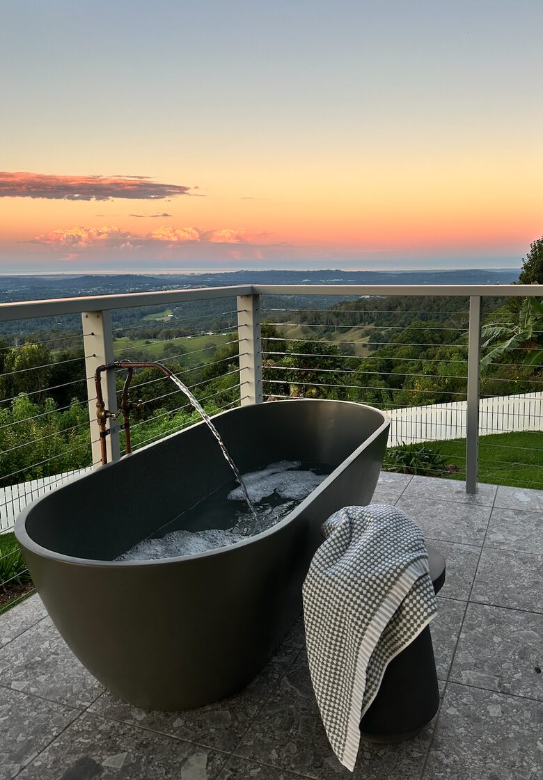 Restored 1916 Cottage Offering Serenity and Timeless Beauty - Montville, Australia