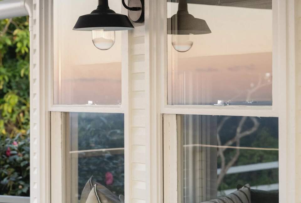 Restored 1916 Cottage Offering Serenity and Timeless Beauty - Montville, Australia