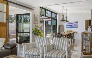 Sunlit Luxury Home Overlooking Lake Taupō - Taupō, New Zealand